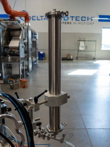 Displacement tube